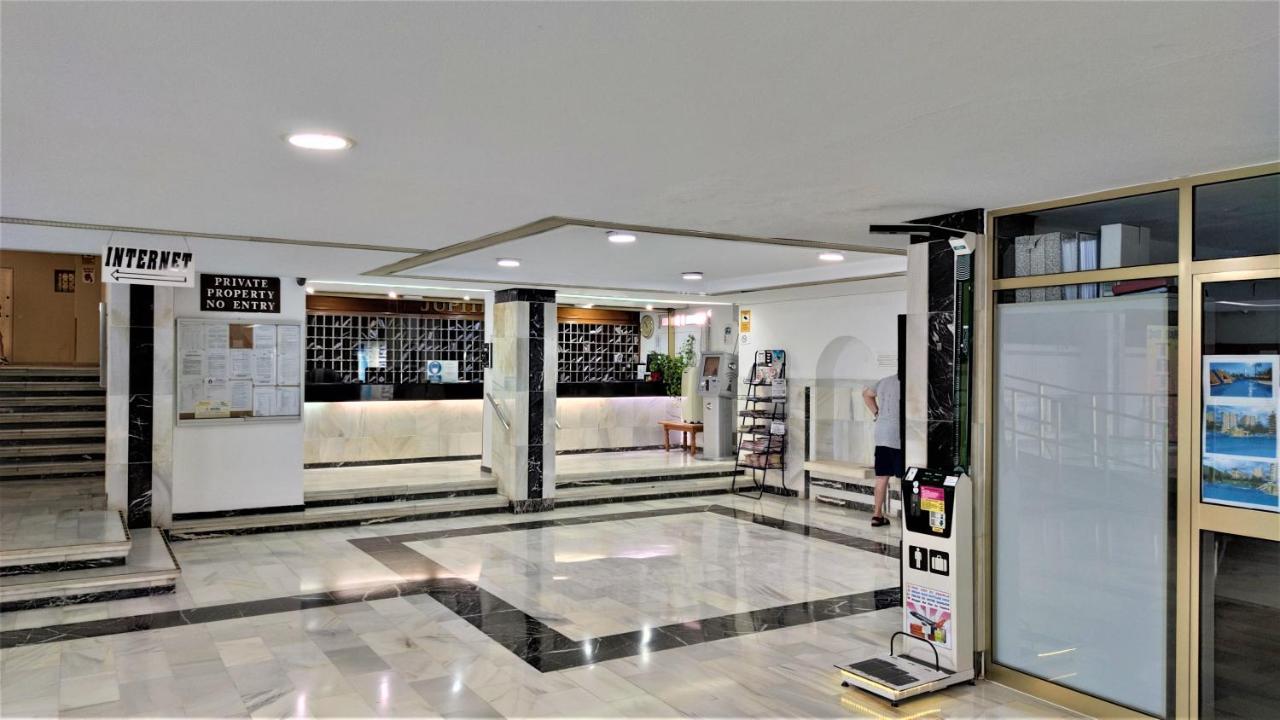 Apartamento Estudio Ruymar Jupiter ベナルマデナ エクステリア 写真
